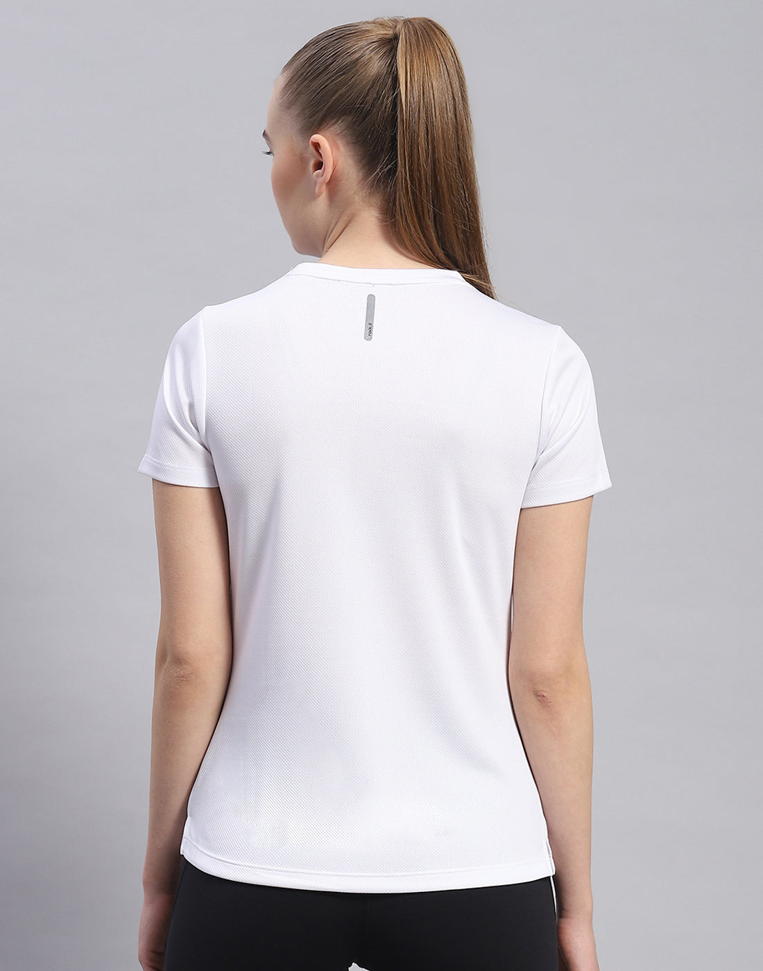 Rock.it Women White Solid V Neck Half Sleeve Top
