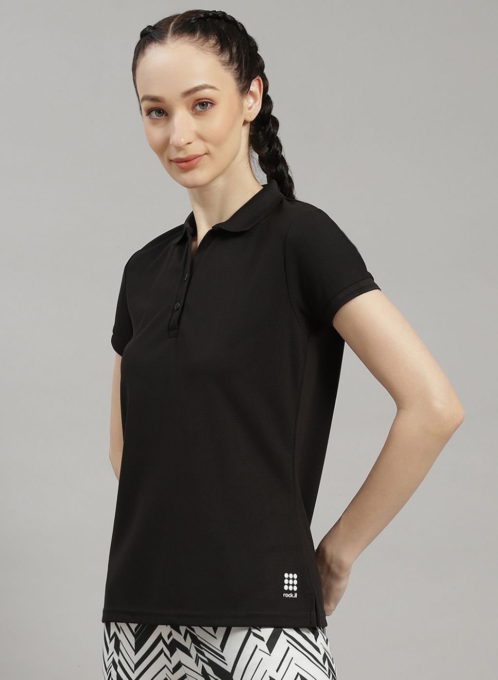 Rock.it Women Black Solid T-Shirt