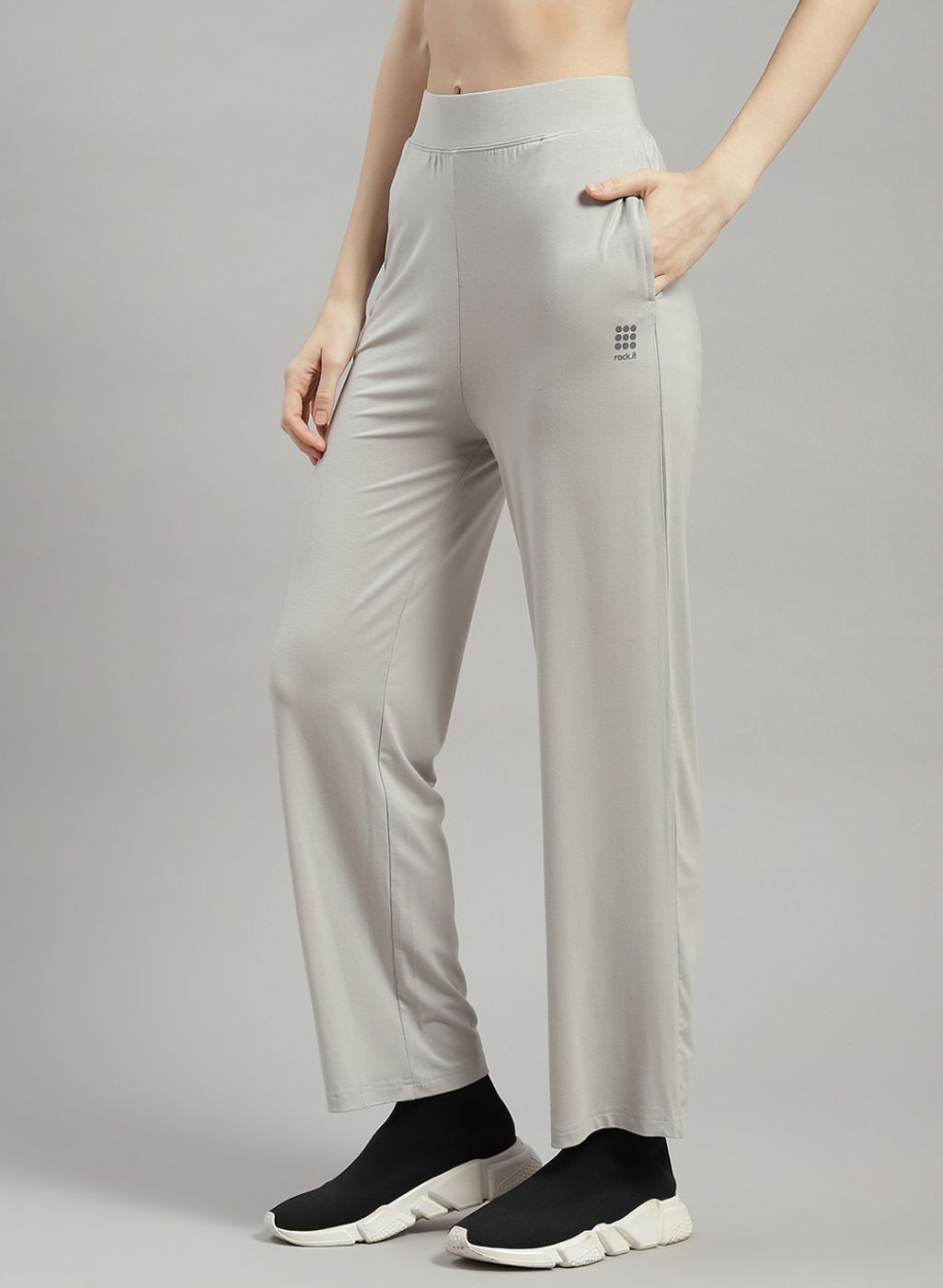 Rock.it Women Grey Solid Trackpant