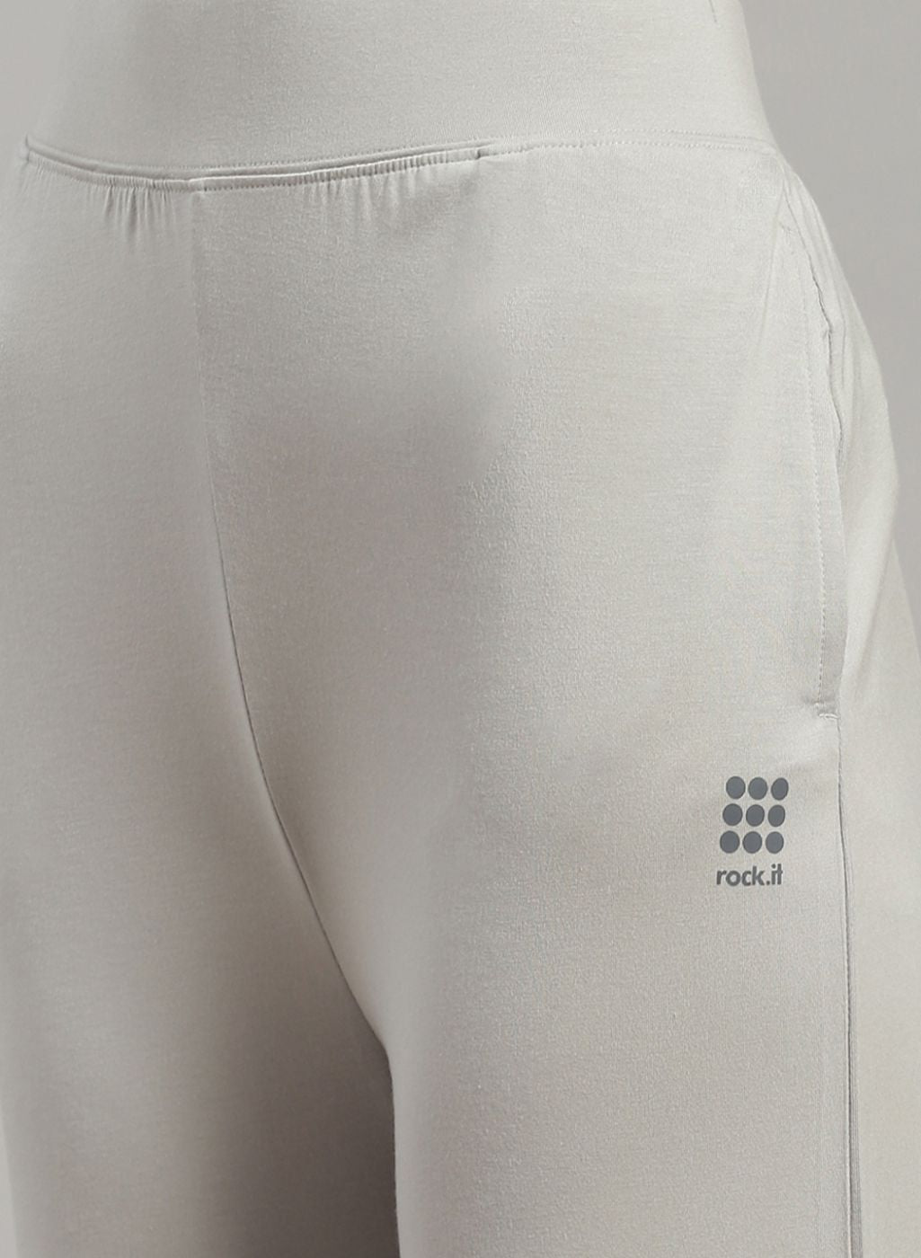 Rock.it Women Grey Solid Trackpant