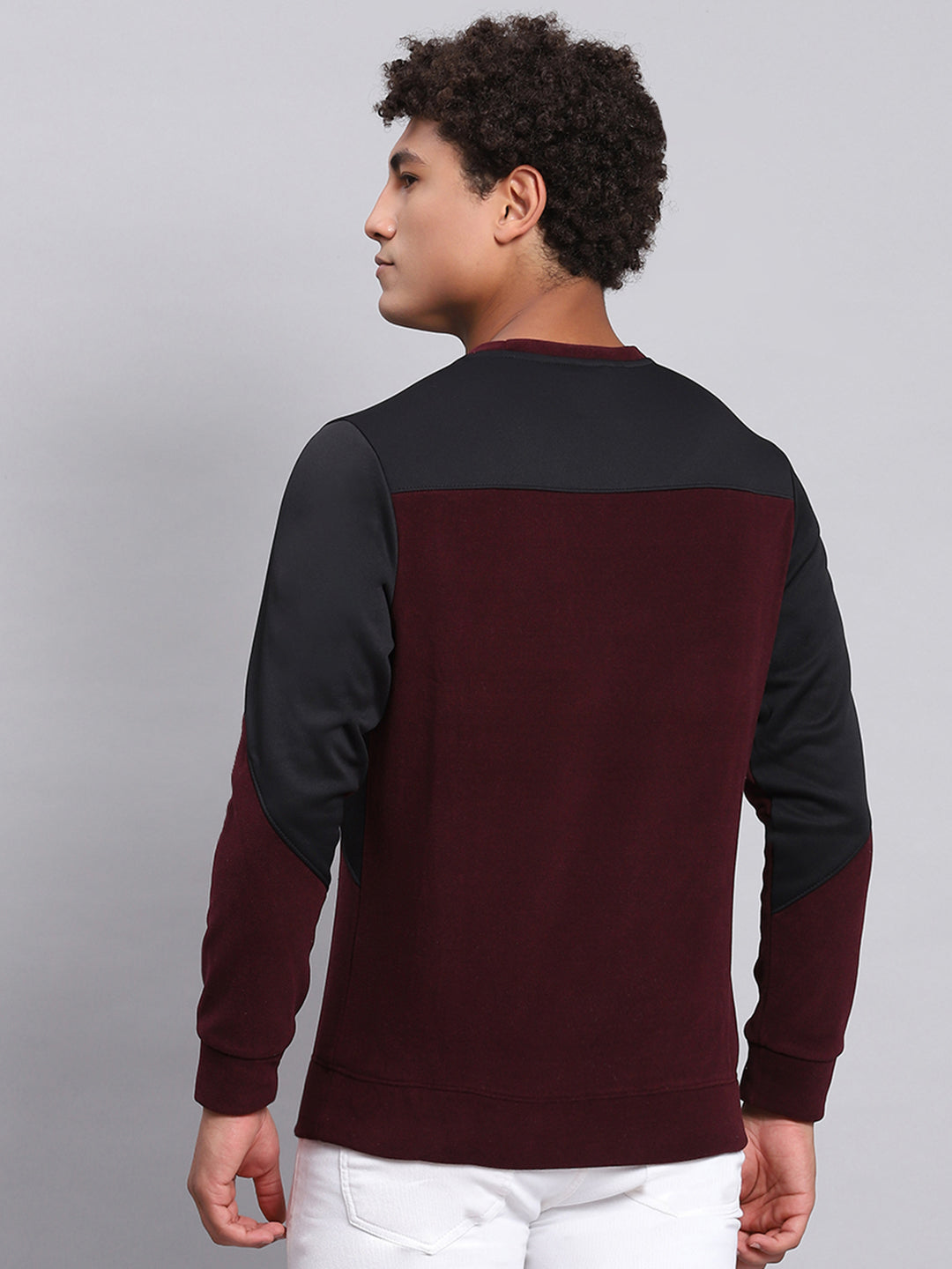 Rock.it Men Maroon Solid Round Neck Full Sleeve Sweatshirt