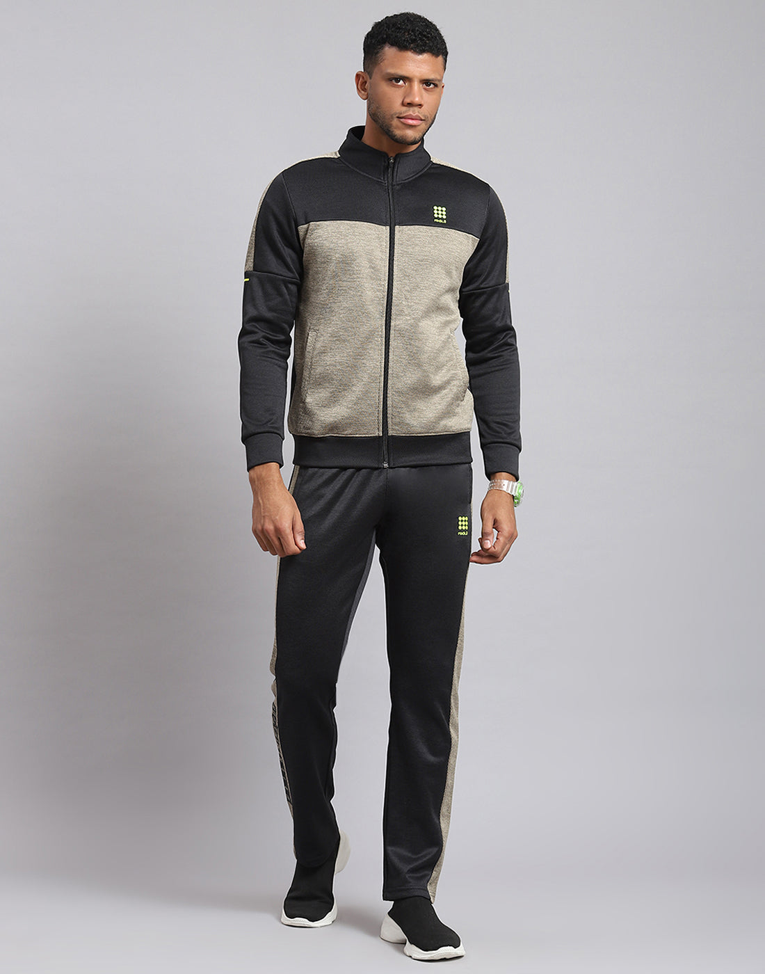 Rock.it Men Black Solid Stand Collar Full Sleeve Tracksuit