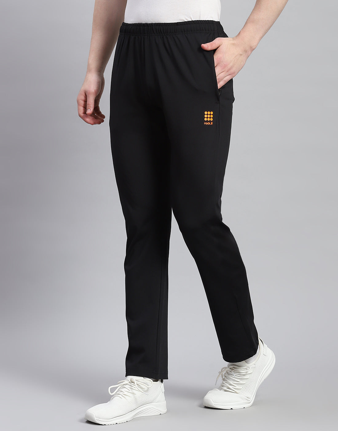 Rock.it Men Black Solid Stand Collar Full Sleeve Tracksuit