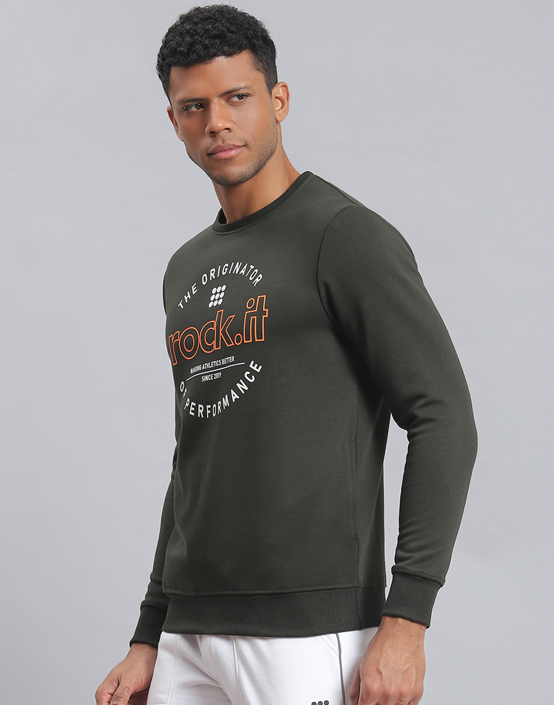 Rock.it Men Olive Solid Round Neck Full Sleeve Sweatshirt