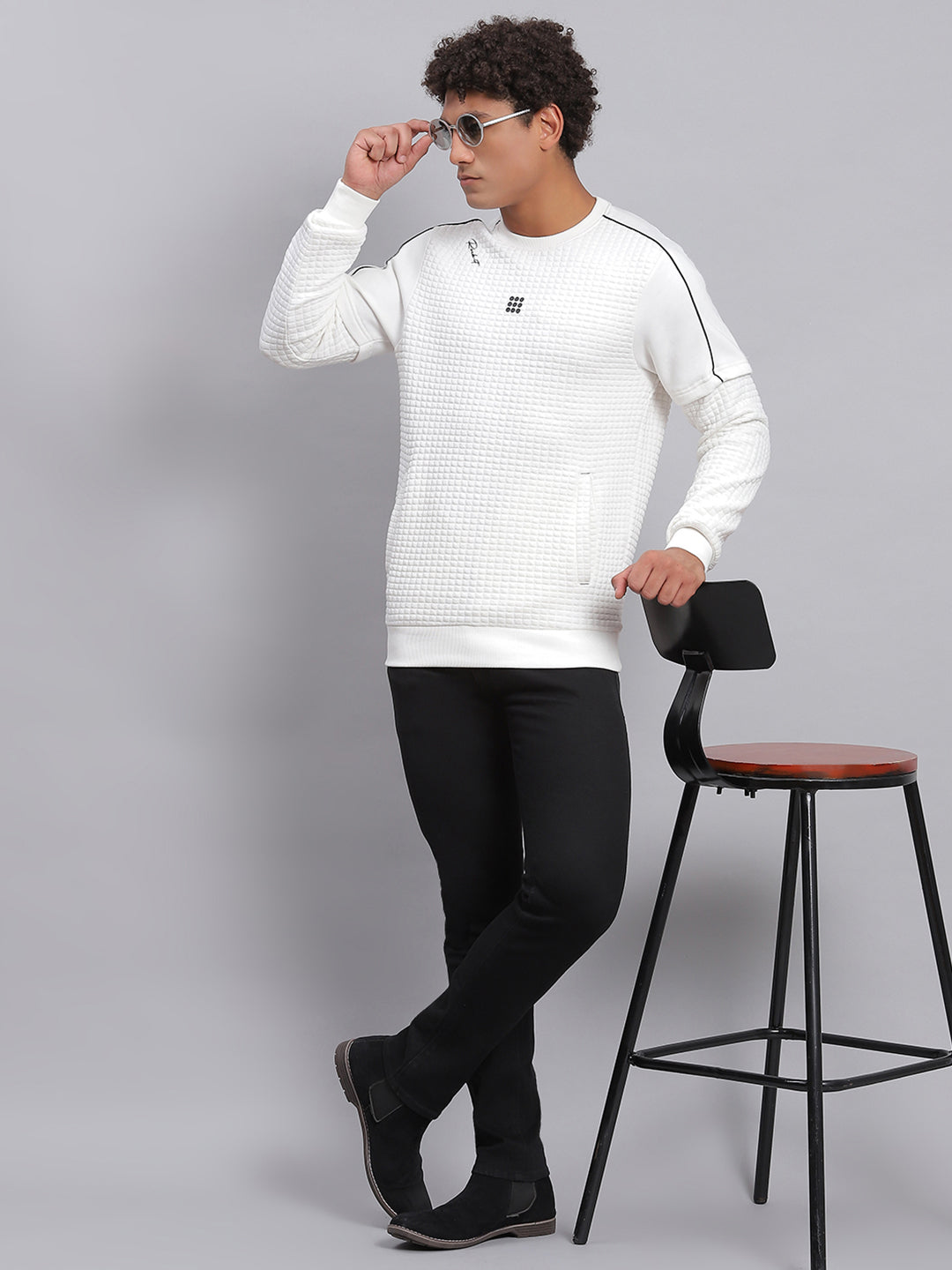 Rock.it Men White Self Design Round Neck Full Sleeve Sweatshirt