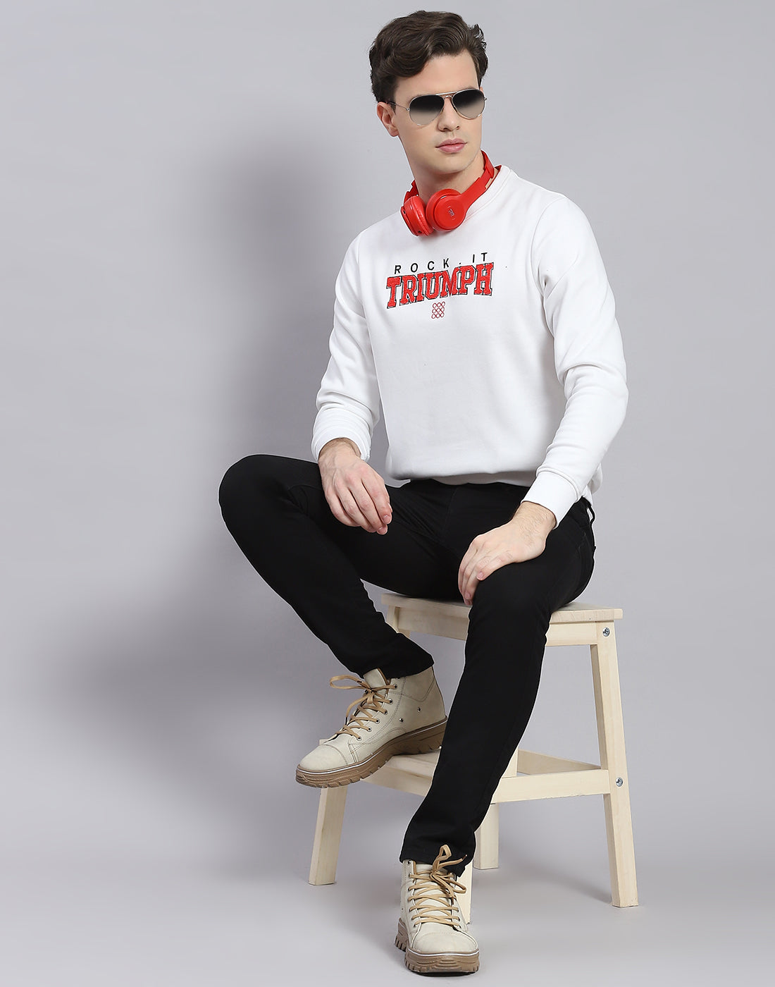 Rock.it Men White Solid Round Neck Full Sleeve Sweatshirt