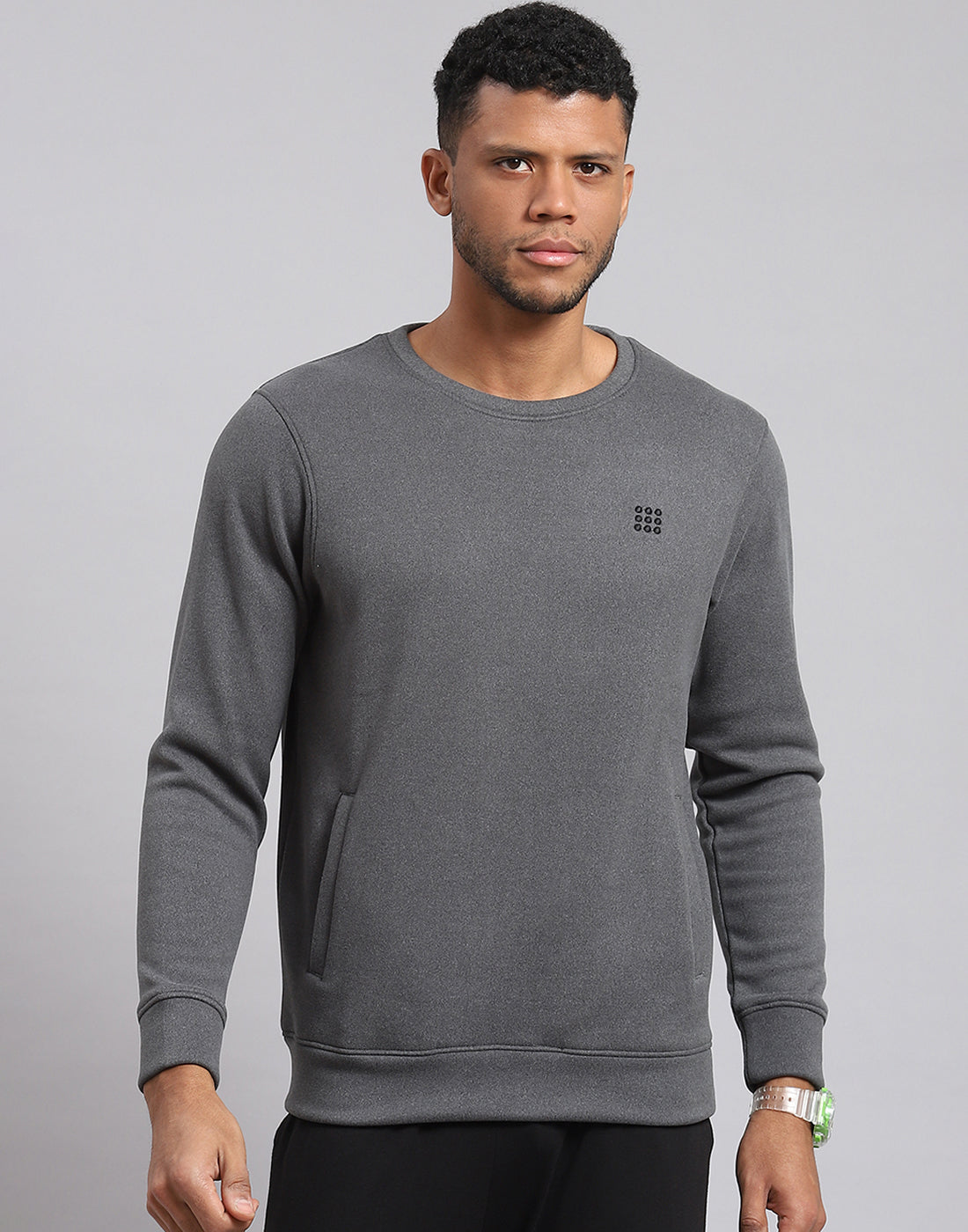 Rock.it Men Grey Solid Round Neck Full Sleeve Sweatshirt