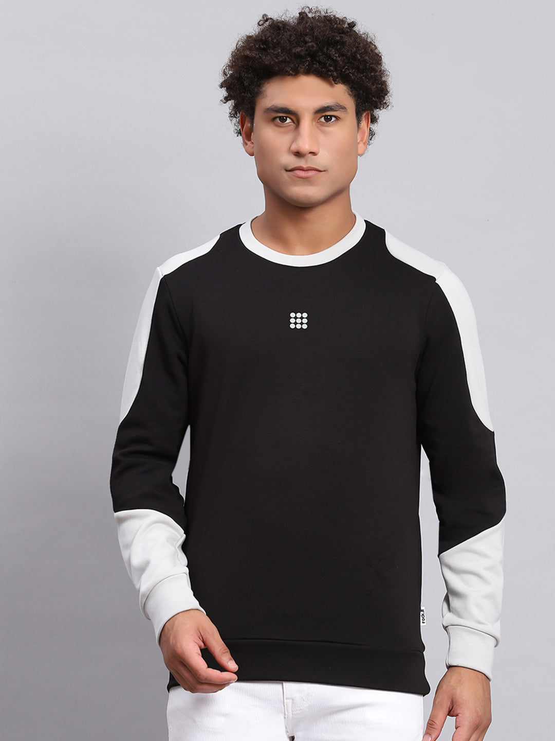 Rock.it Men Black Solid Round Neck Full Sleeve Sweatshirt