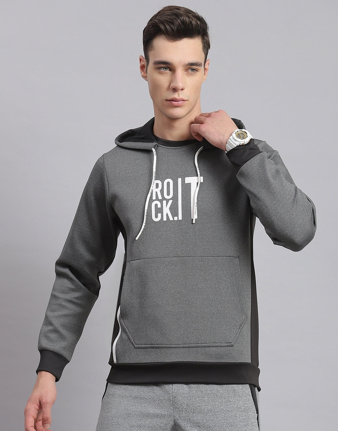 Rock.it Men Grey Solid Hooded Full Sleeve Sweatshirt