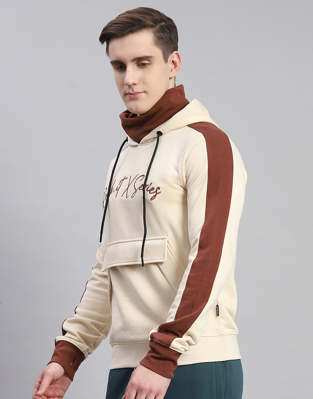 Rock.it Men Cream Solid Hooded Full Sleeve Sweatshirt