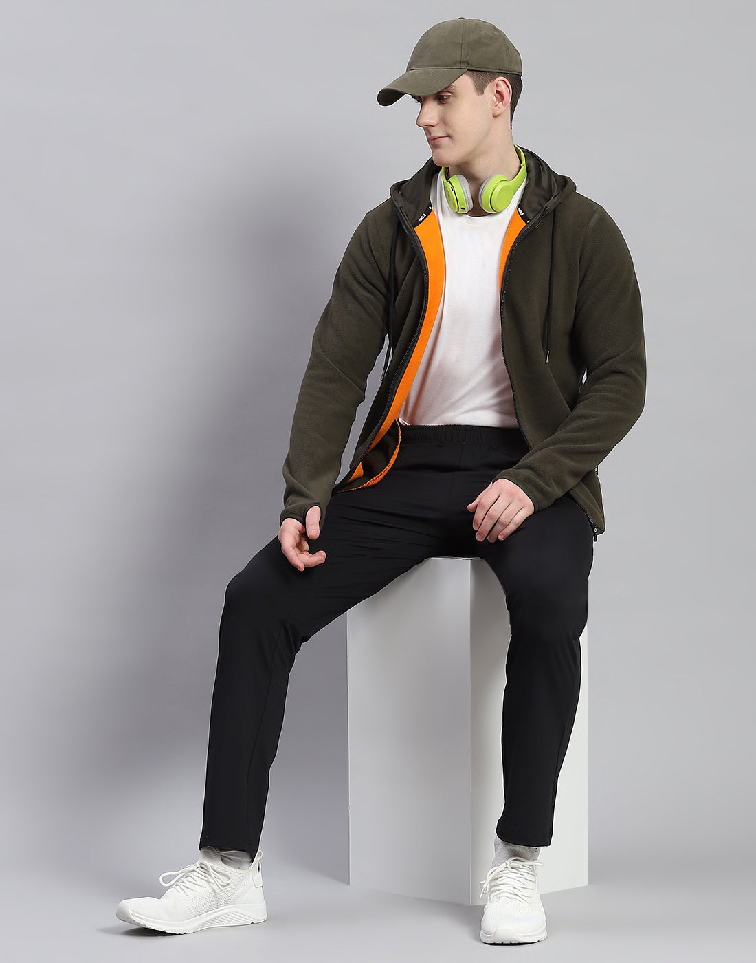 Rock.it Men Olive Solid Hooded Full Sleeve Sweatshirt