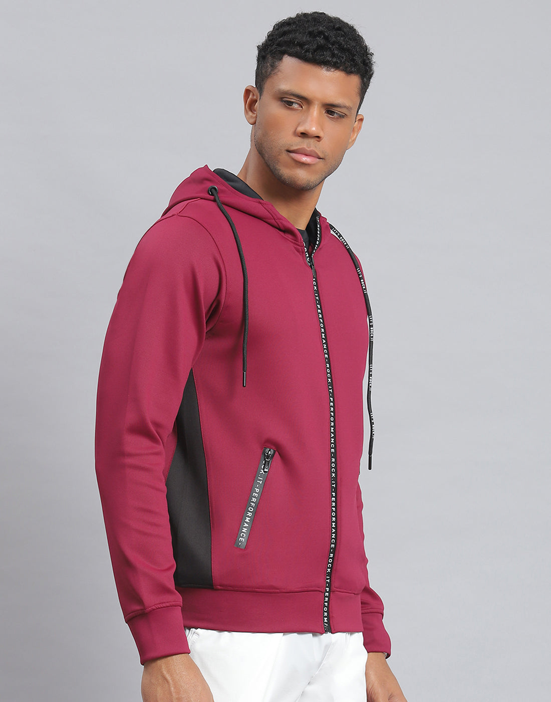 Rock.it Men Magenta Solid Hooded Full Sleeve Sweatshirt