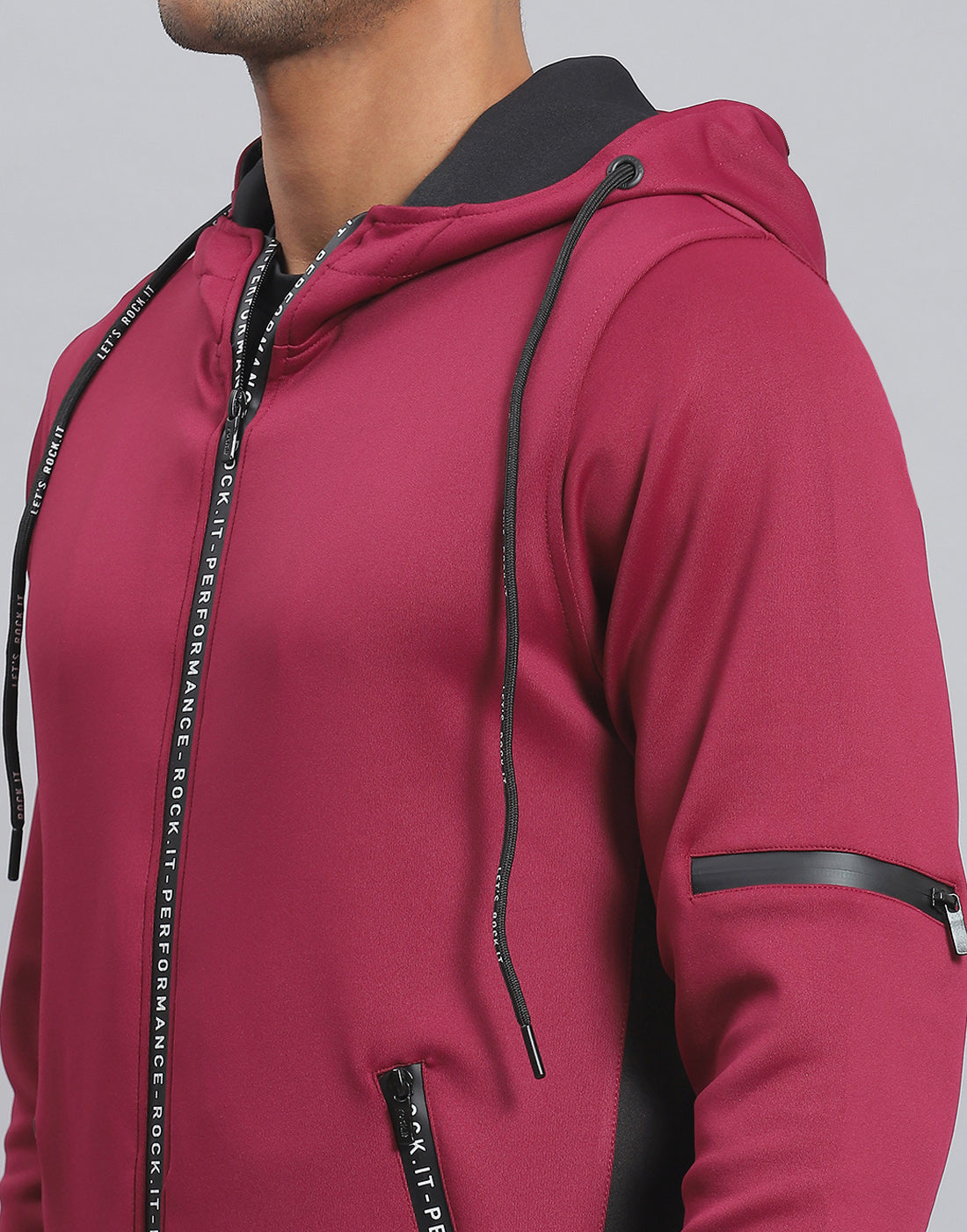 Rock.it Men Magenta Solid Hooded Full Sleeve Sweatshirt