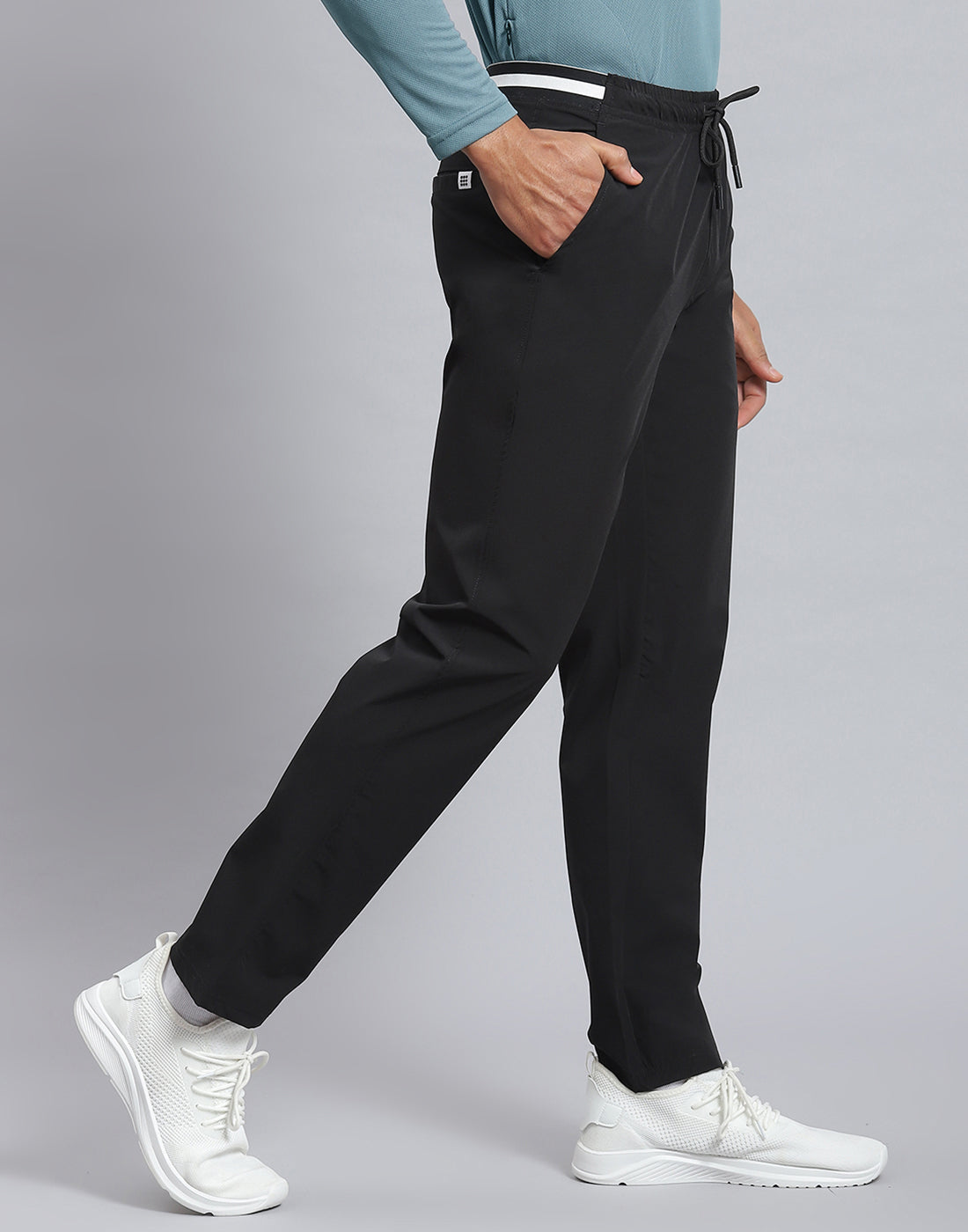 Rock.it Men Black Solid Regular Fit Winter Lower