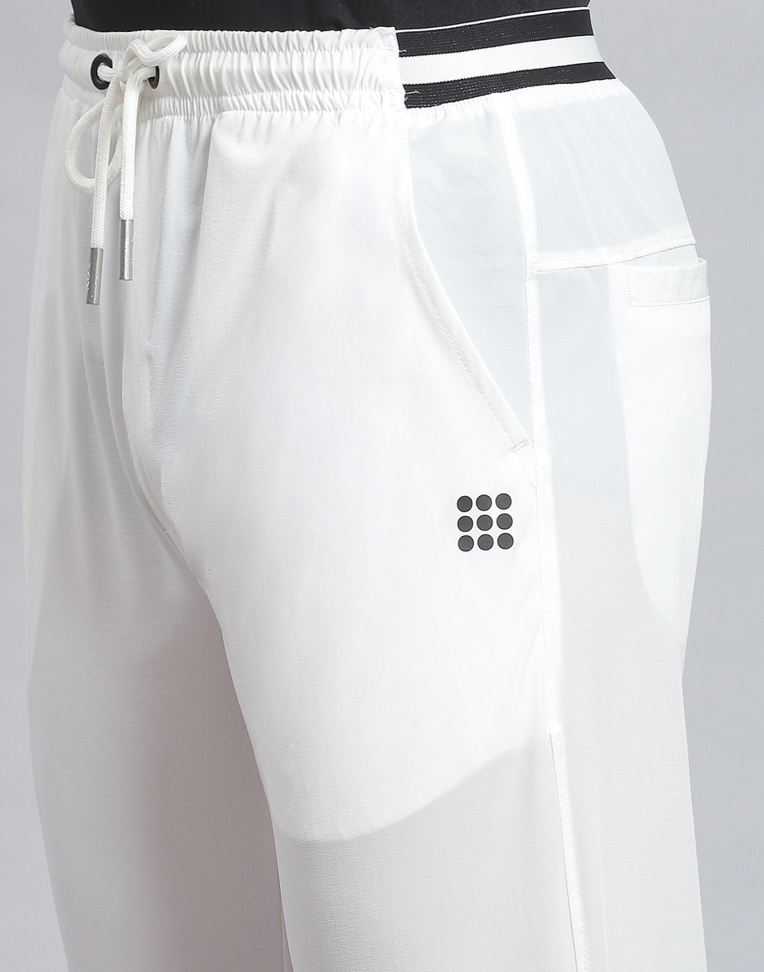 Rock.it Men White Solid Regular Fit Winter Lower
