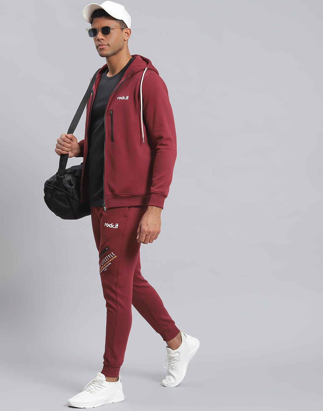 Rock.it Men Maroon Solid Hooded Full Sleeve Tracksuit