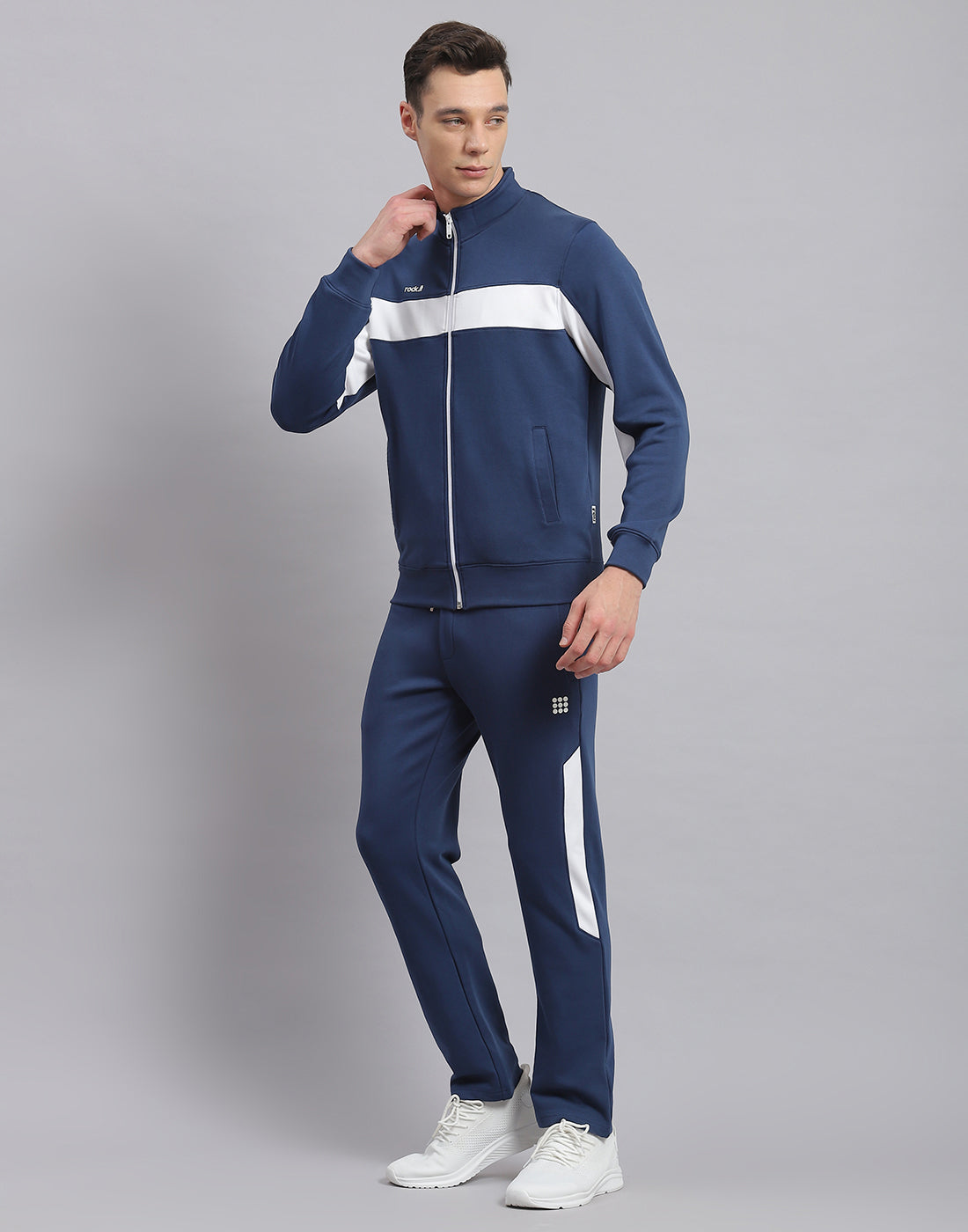 Men Blue Solid Stand Collar Full Sleeve Tracksuit