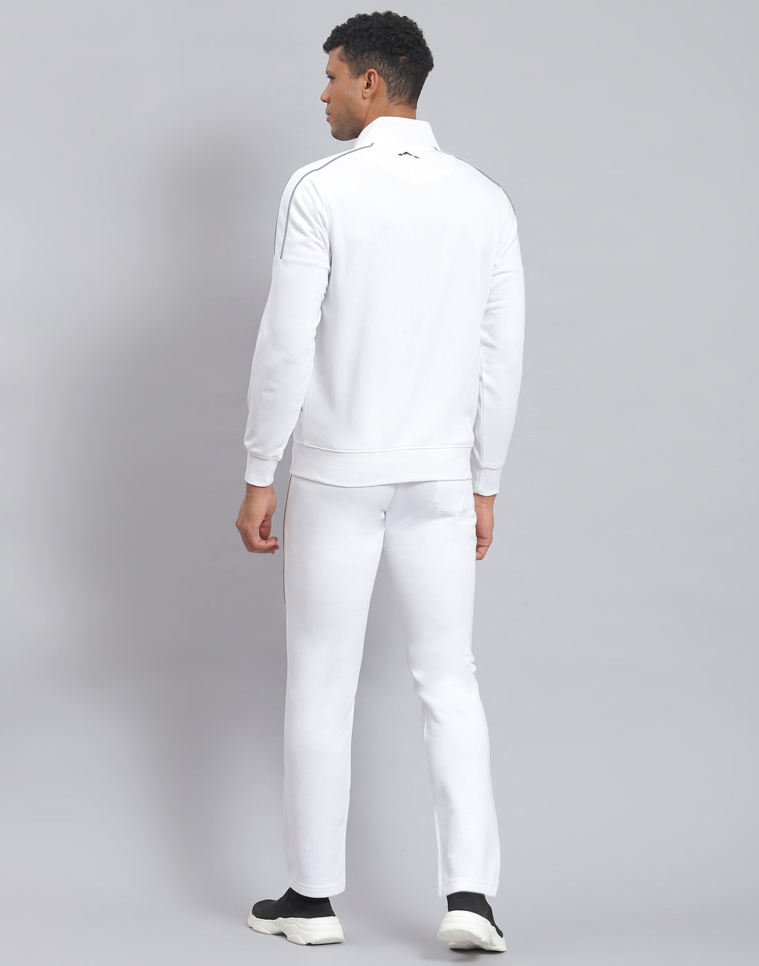 Rock.it Men White Solid Stand Collar Full Sleeve Tracksuit