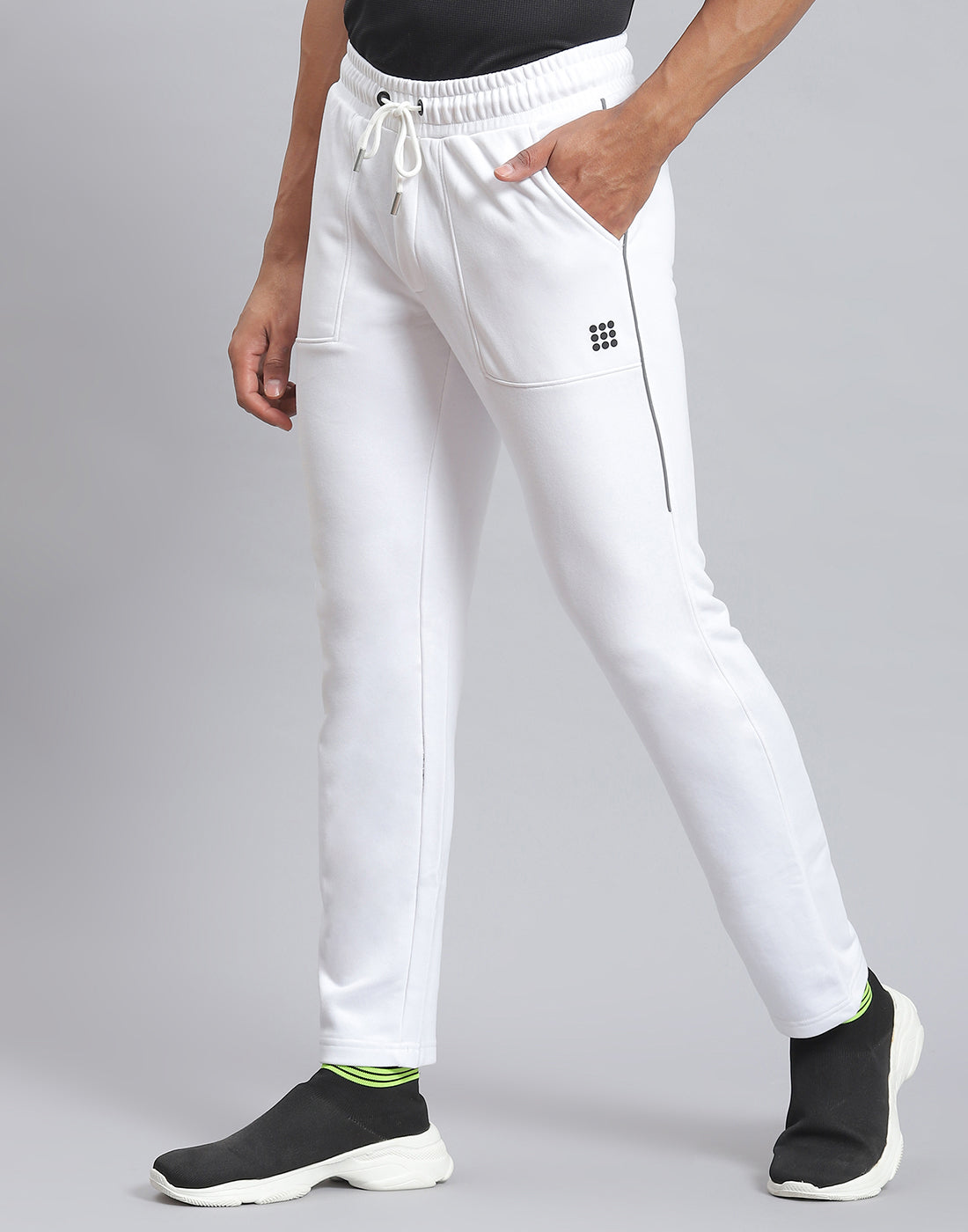 Rock.it Men White Solid Stand Collar Full Sleeve Tracksuit
