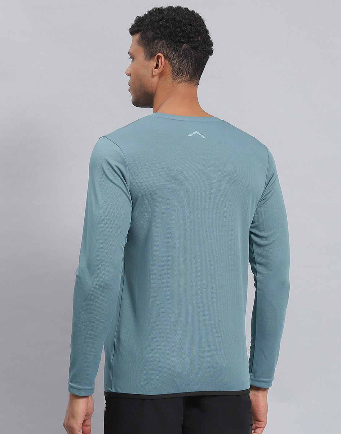 Rock.it Men Blue Solid Round Neck Full Sleeve Active T-Shirt