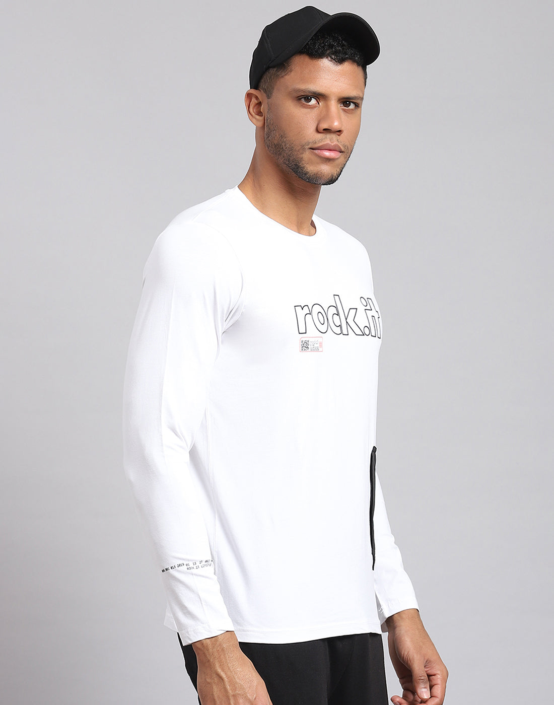 Rock.it Men White Printed Round Neck Full Sleeve Active T-Shirt