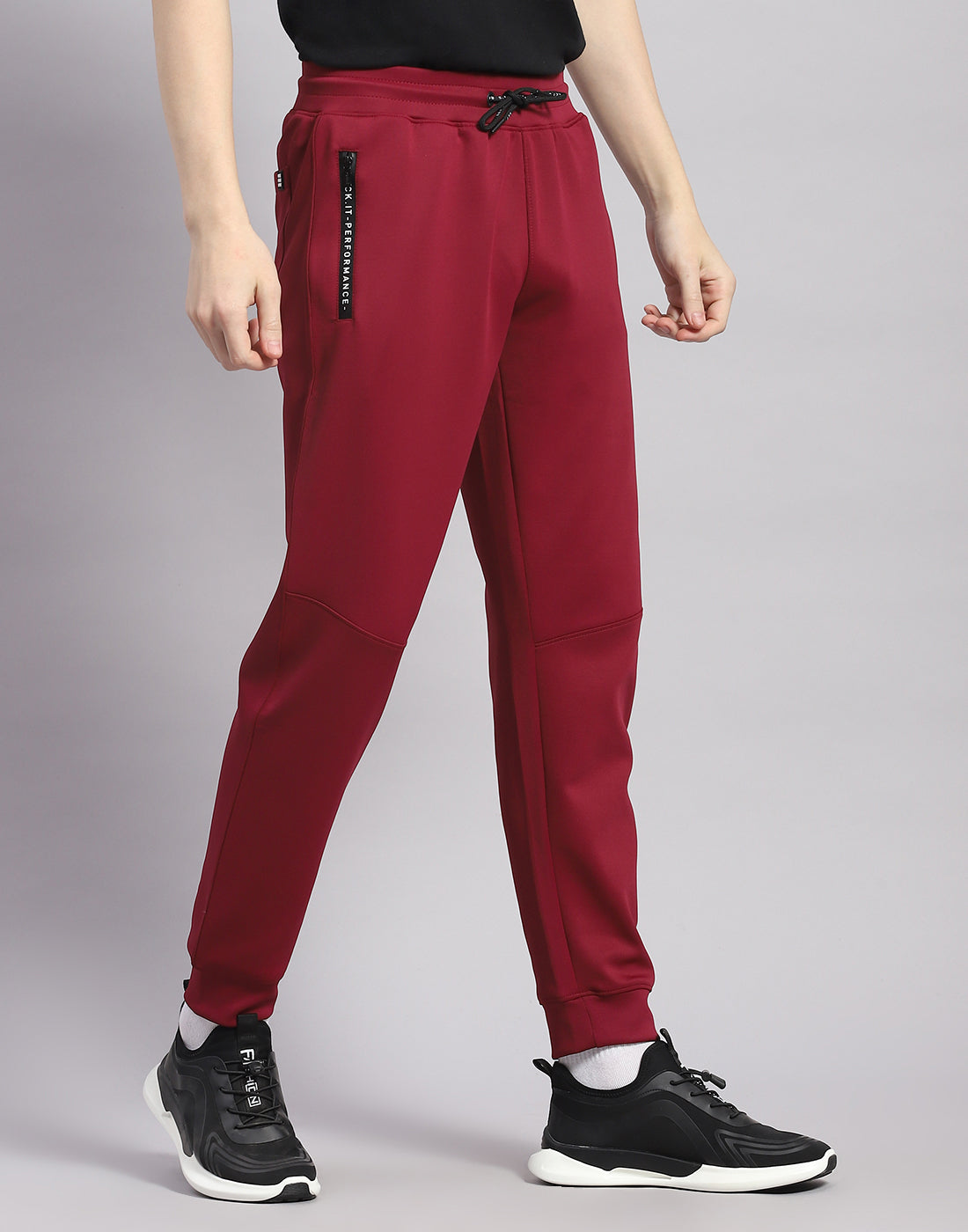 Rock.it Men Maroon Solid Regular Fit Lower