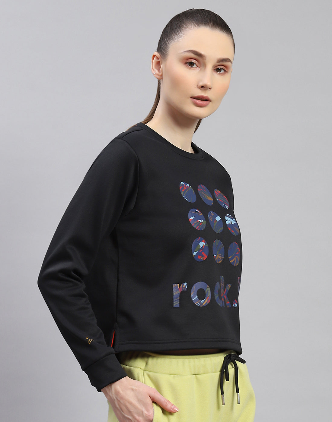 Women Black Printed Round Neck Full Sleeve Sweatshirt