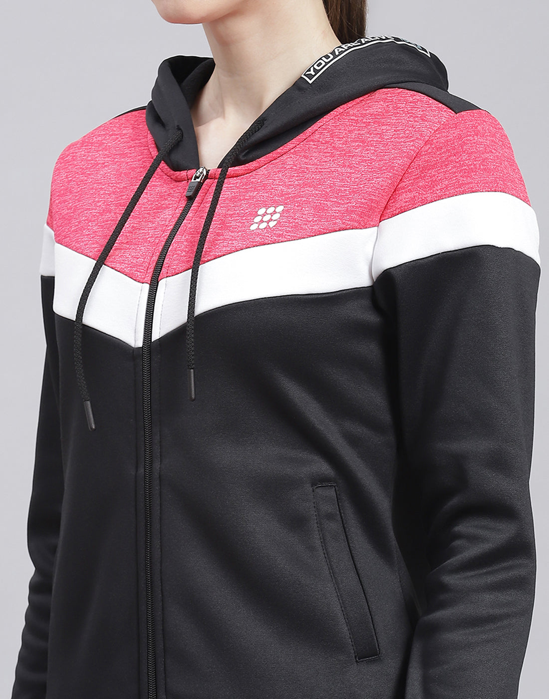 Rock.it Women Black Solid Hooded Full Sleeve Tracksuit