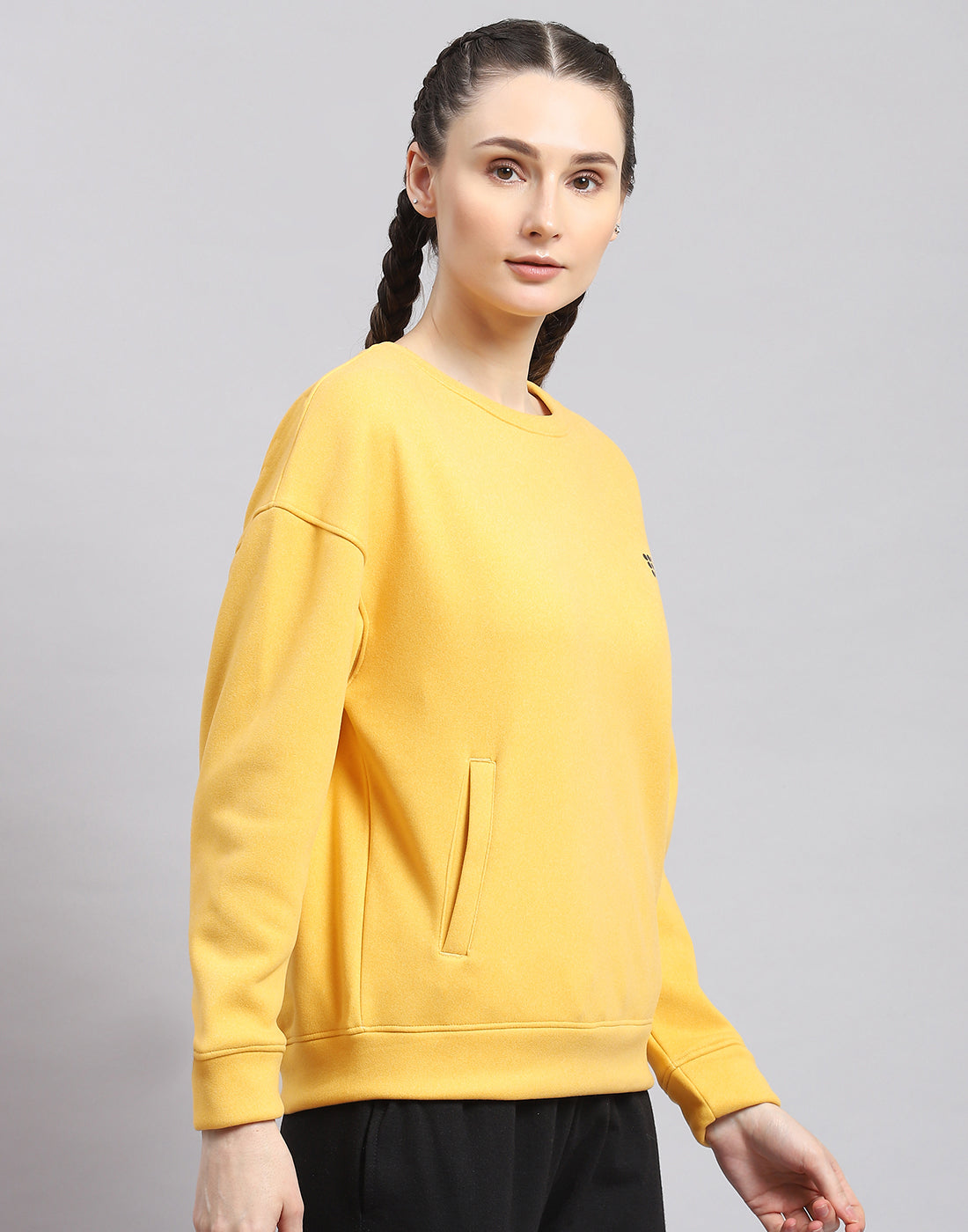 Women Yellow Solid Round Neck Full Sleeve Sweatshirt