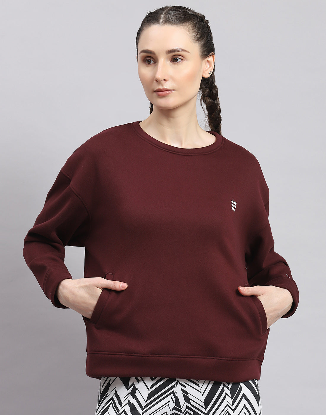 Rock.it Women Maroon Solid Round Neck Full Sleeve Sweatshirt
