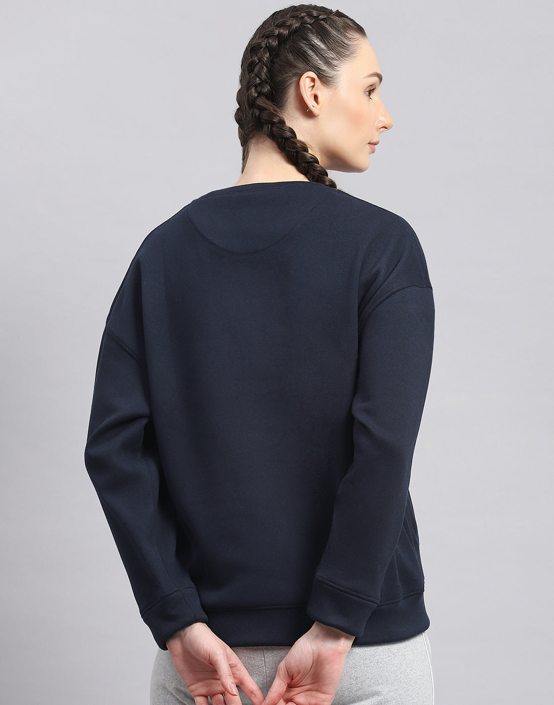 Women Navy Blue Solid Round Neck Full Sleeve Sweatshirt