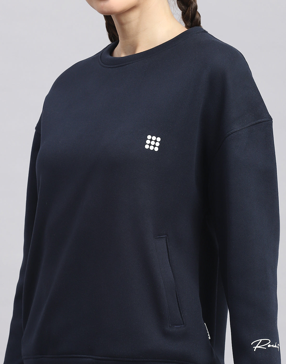 Rock.it Women Navy Blue Solid Round Neck Full Sleeve Sweatshirt