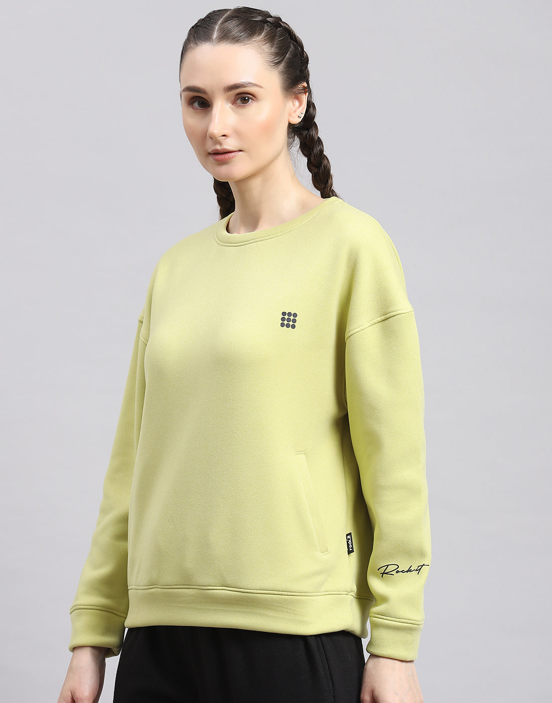 Rock.it Women Green Solid Round Neck Full Sleeve Sweatshirt
