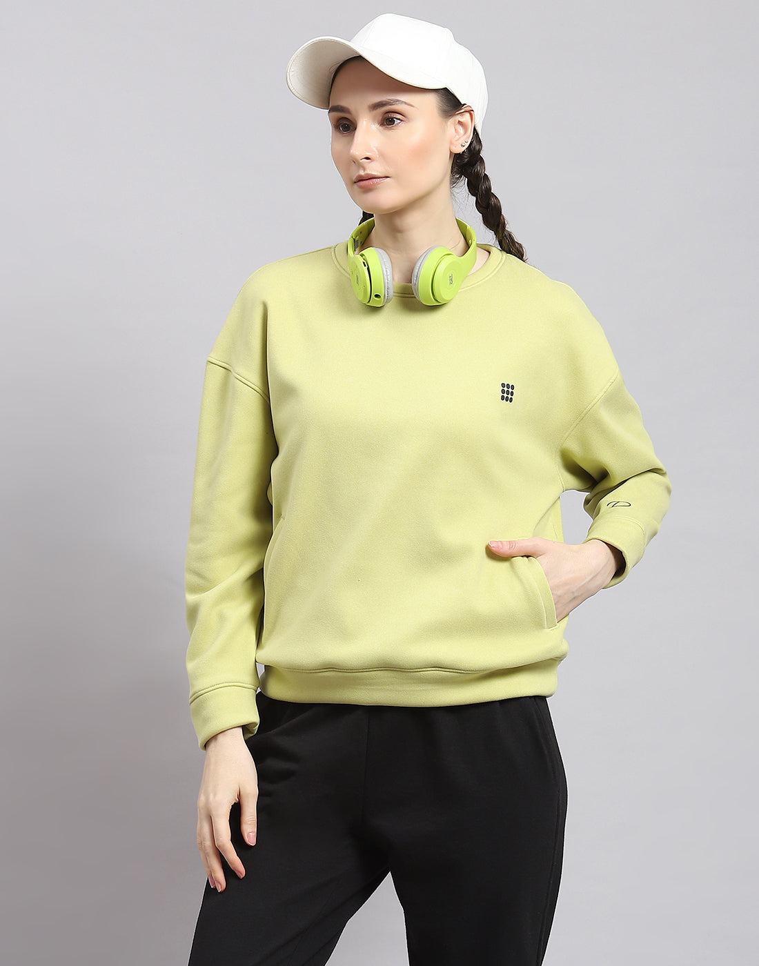 Rock.it Women Green Solid Round Neck Full Sleeve Sweatshirt