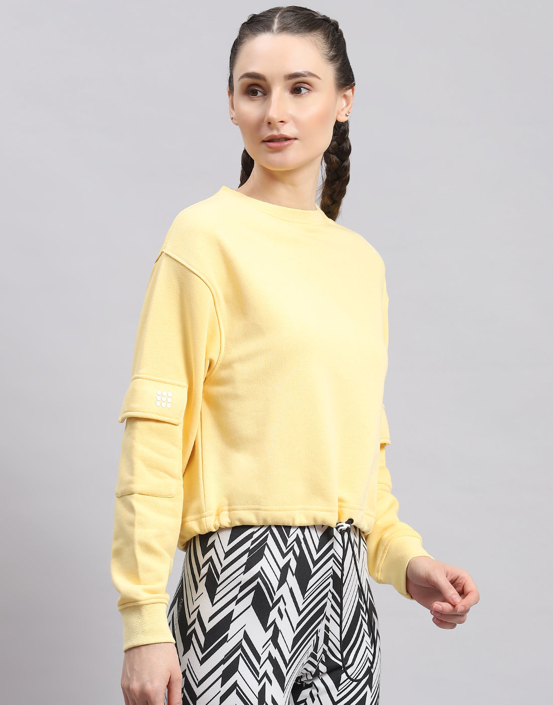 Rock.it Women Yellow Solid Round Neck Full Sleeve Sweatshirt