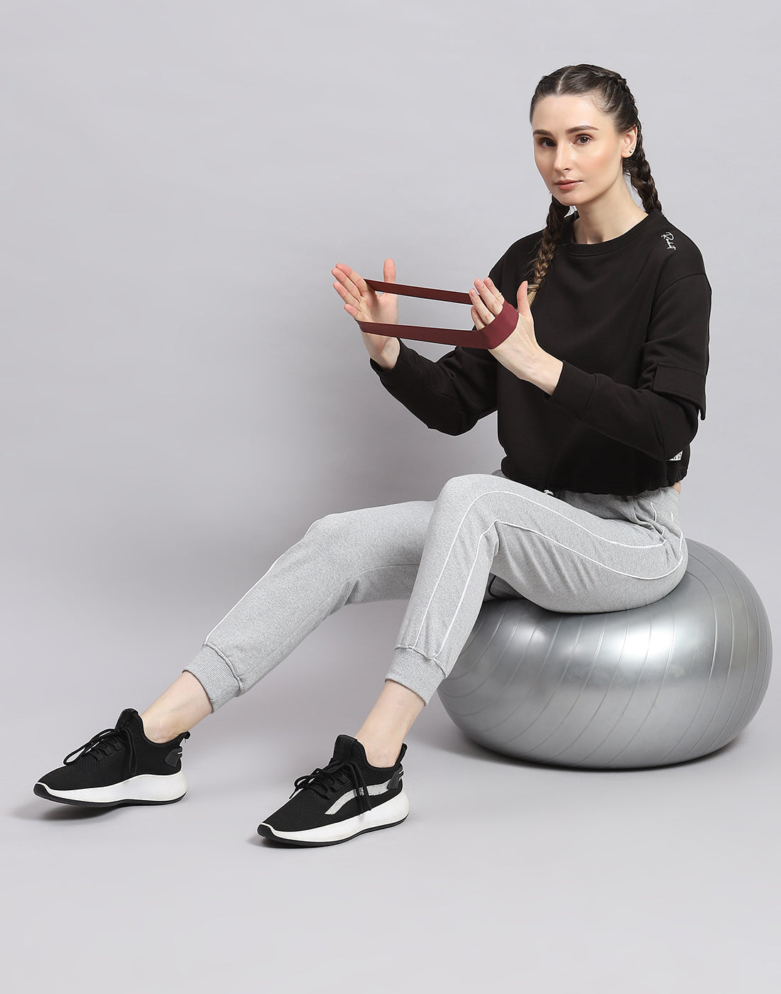 Rock.it Women Black Solid Round Neck Full Sleeve Sweatshirt