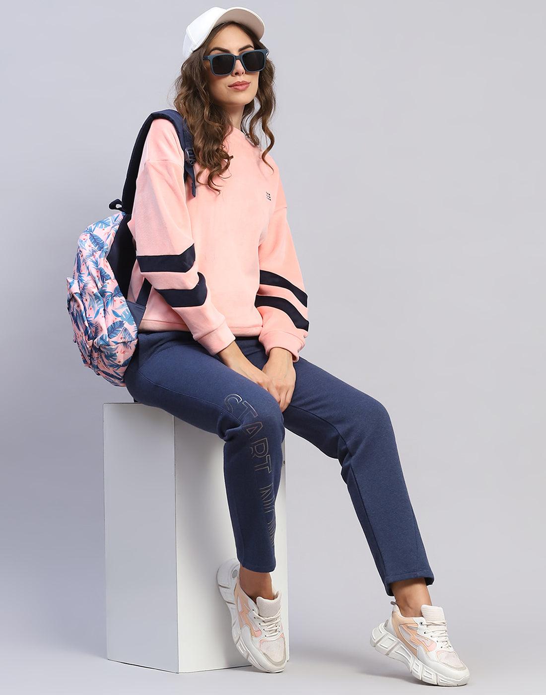 Rock.it Women Pink Solid Round Neck Full Sleeve Sweatshirt