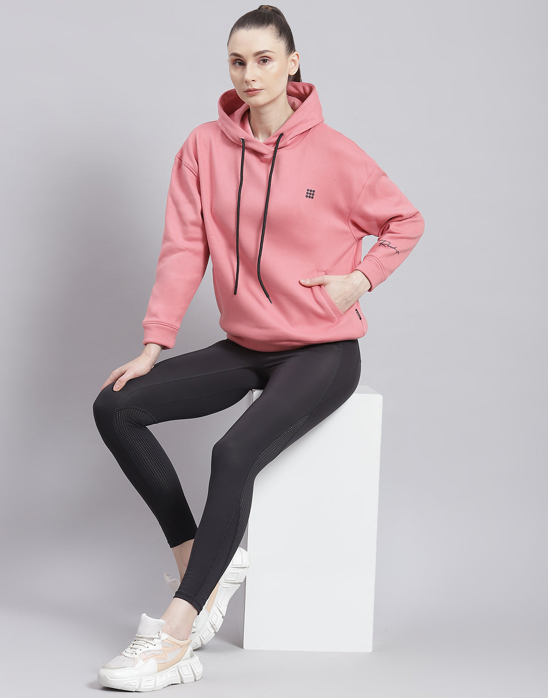 Rock.it Women Pink Solid Hooded Full Sleeve Sweatshirt