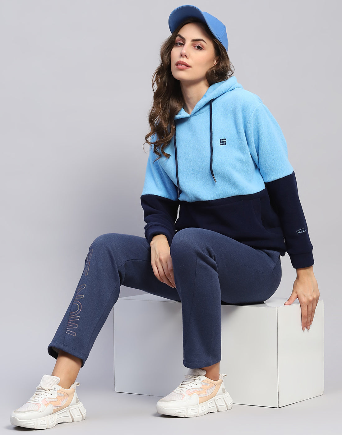 Rock.it Women Blue Solid Hooded Full Sleeve Sweatshirt