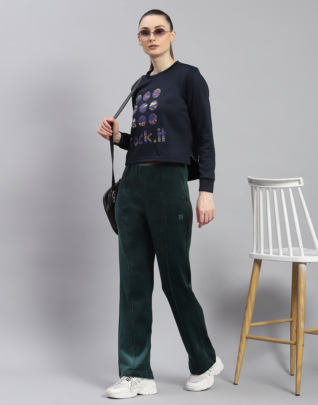 Rock.it Women Green Solid Regular Fit Winter Lower