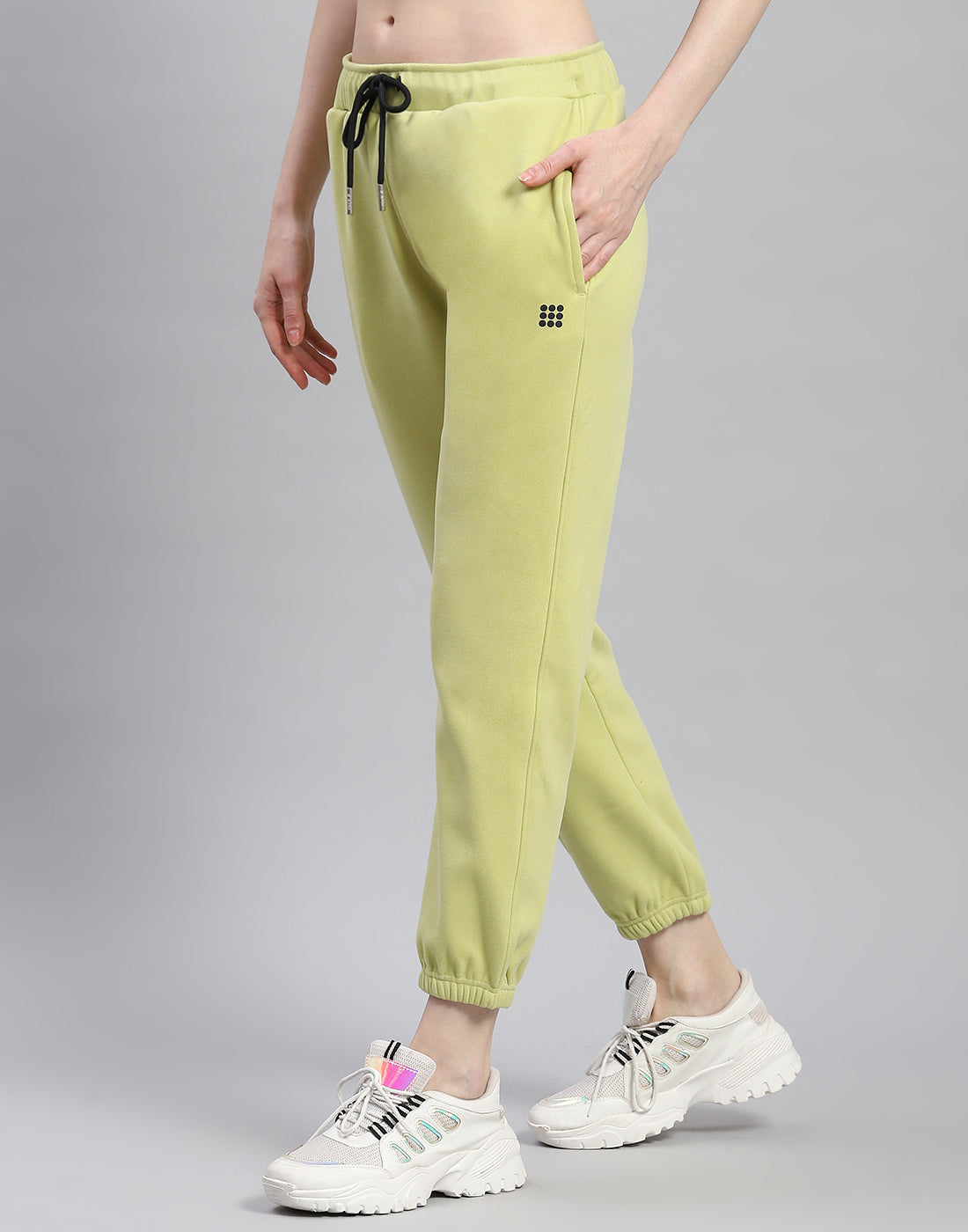 Rock.it Women Green Solid Regular Fit Winter Lower