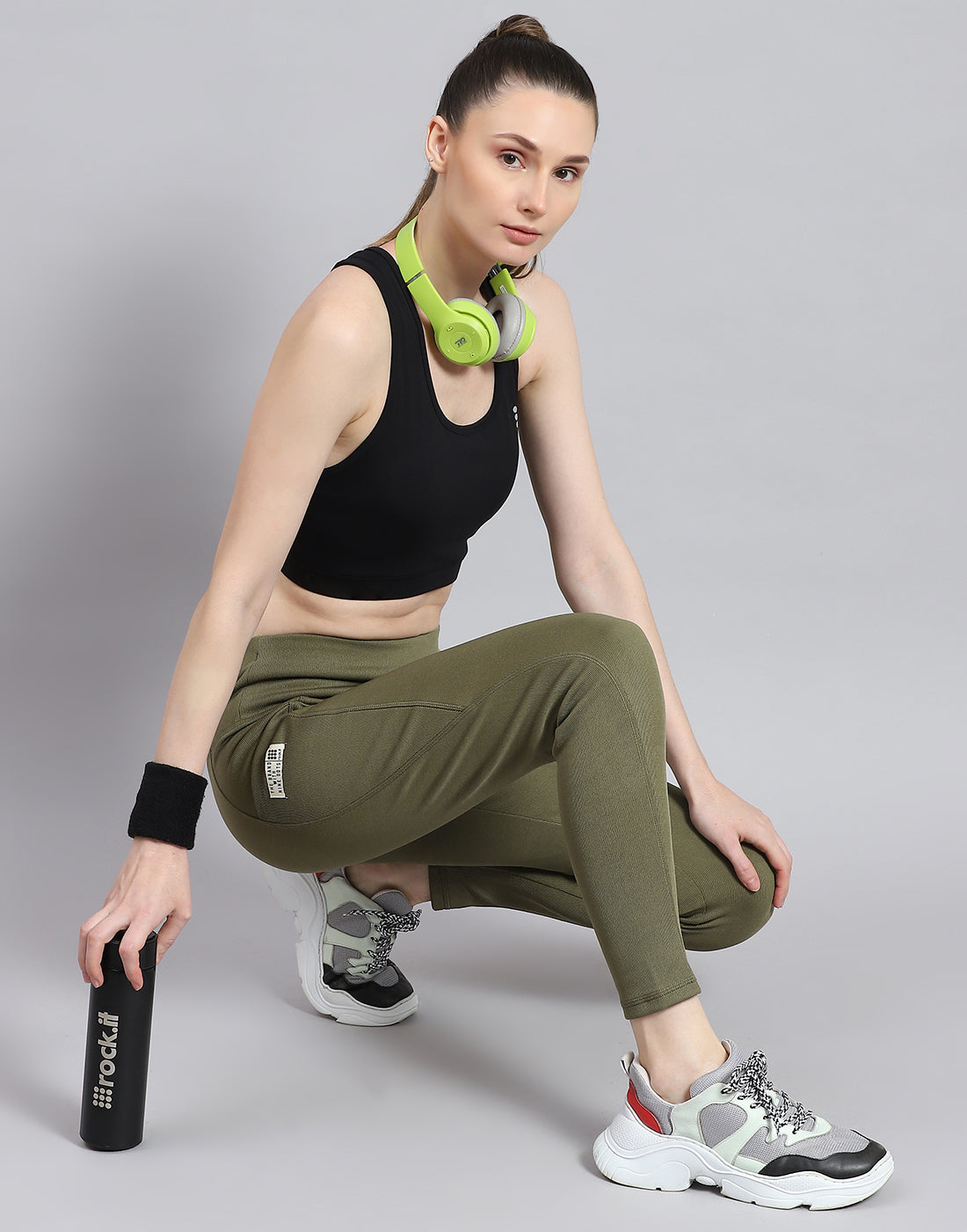 Rock.it Women Green Solid Regular Fit Legging