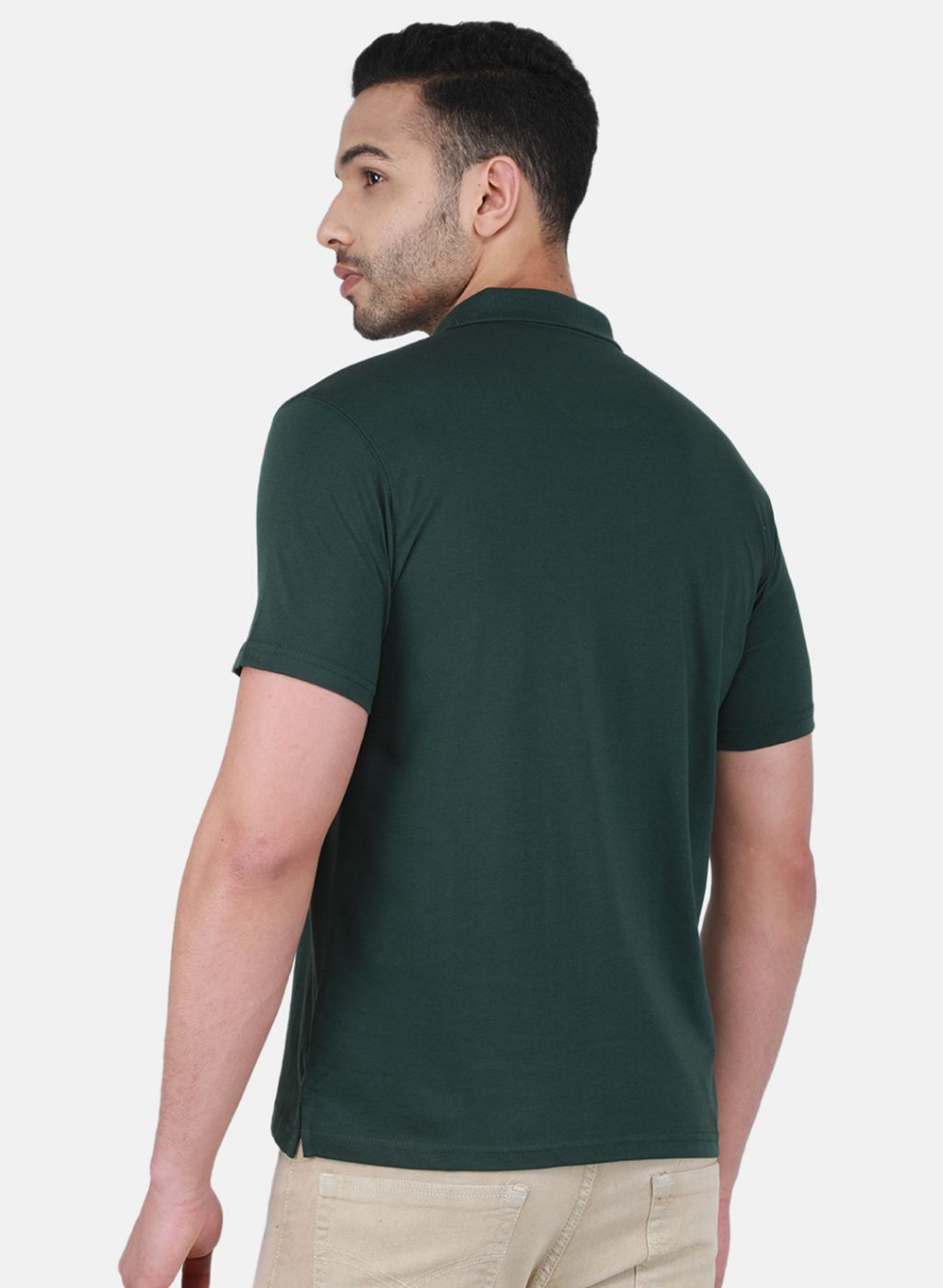 Men Green Solid T-Shirt