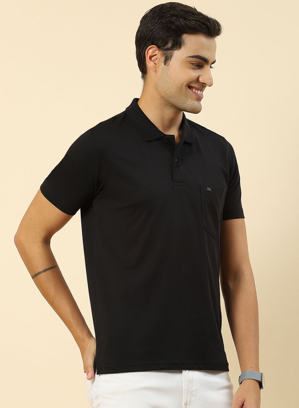 Men Black Solid T-Shirt