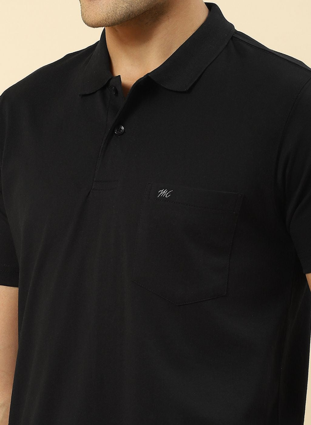 Men Black Solid T-Shirt