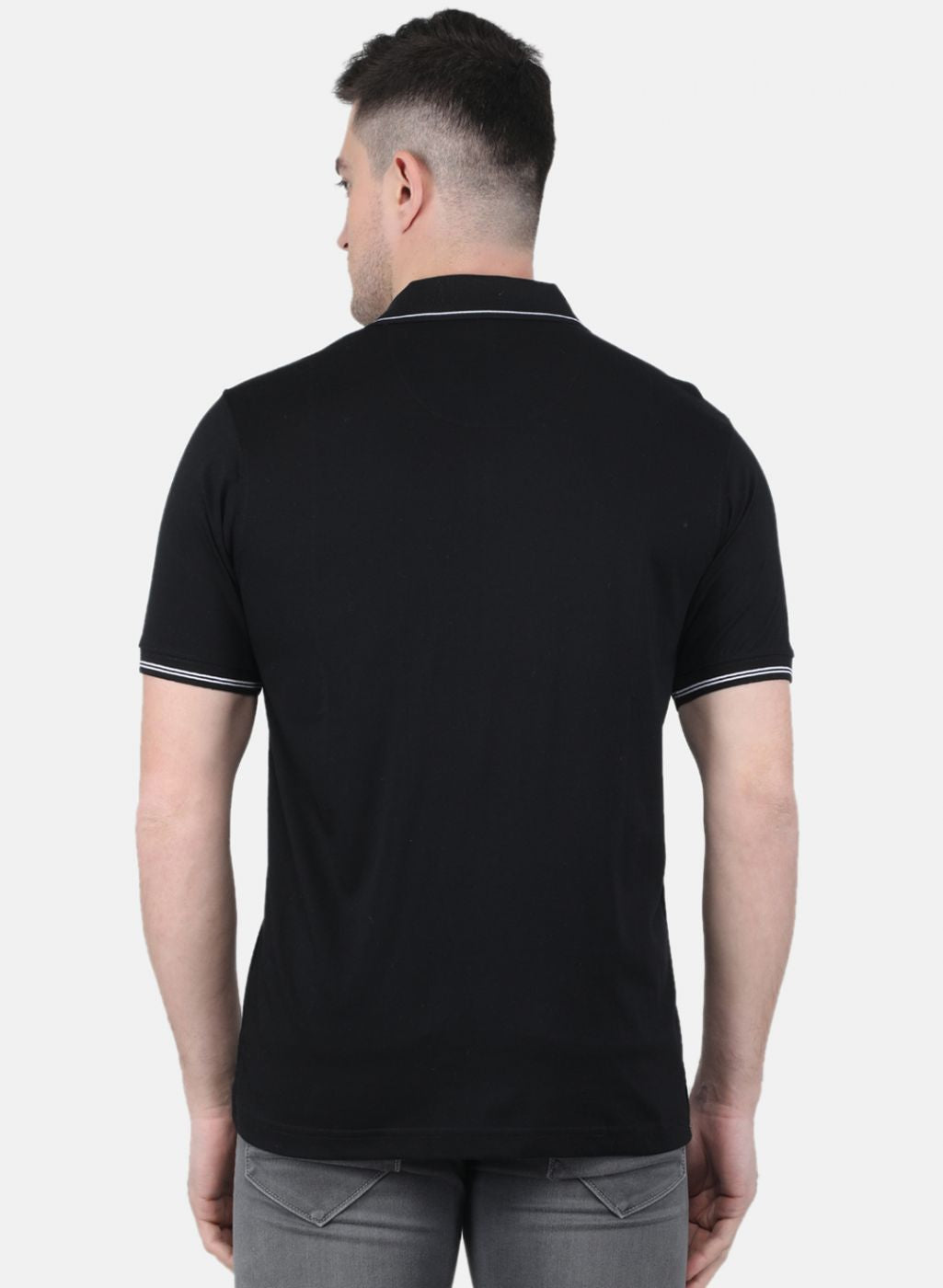 Men Black Solid T-Shirt
