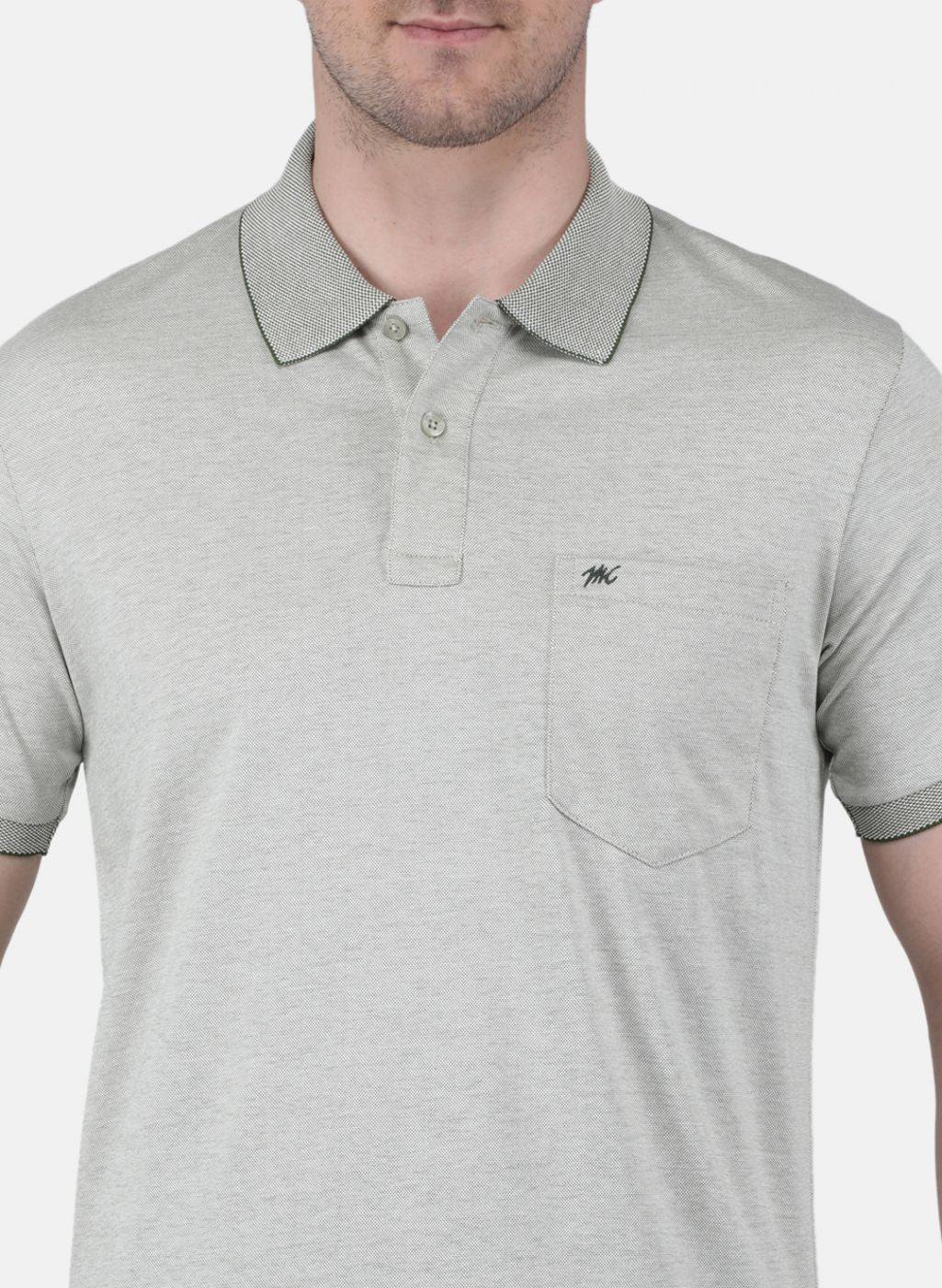 Men Green Solid T-Shirt