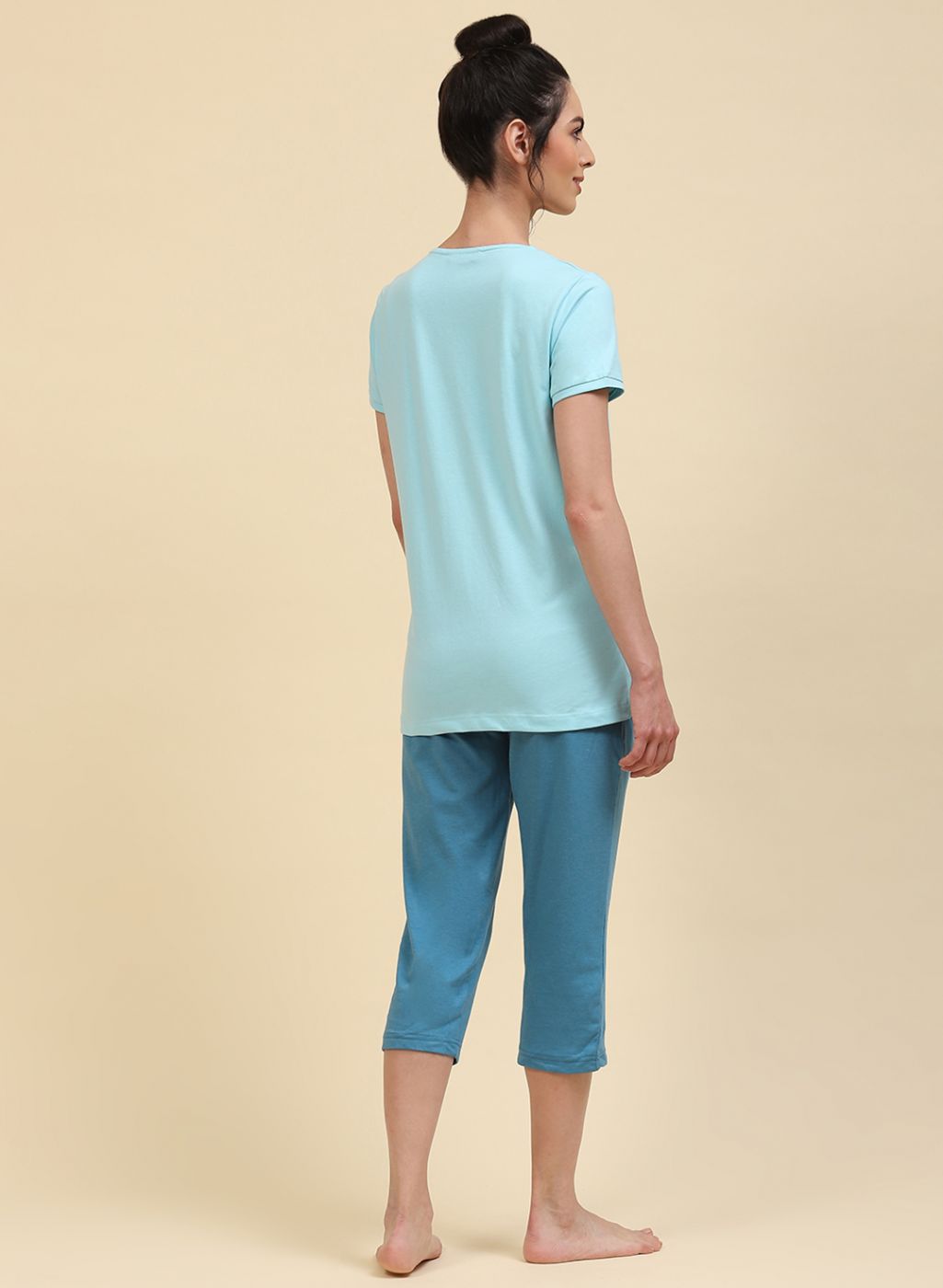 Women Sky Blue Printed Capri Set