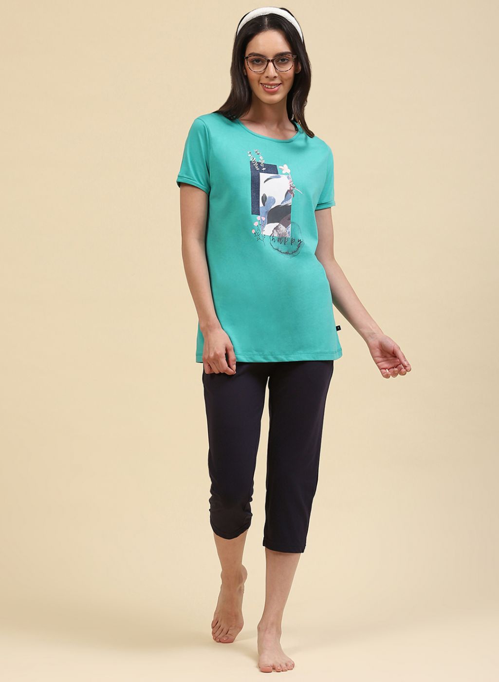 Women Green & NAvy Blue Printed Capri Set