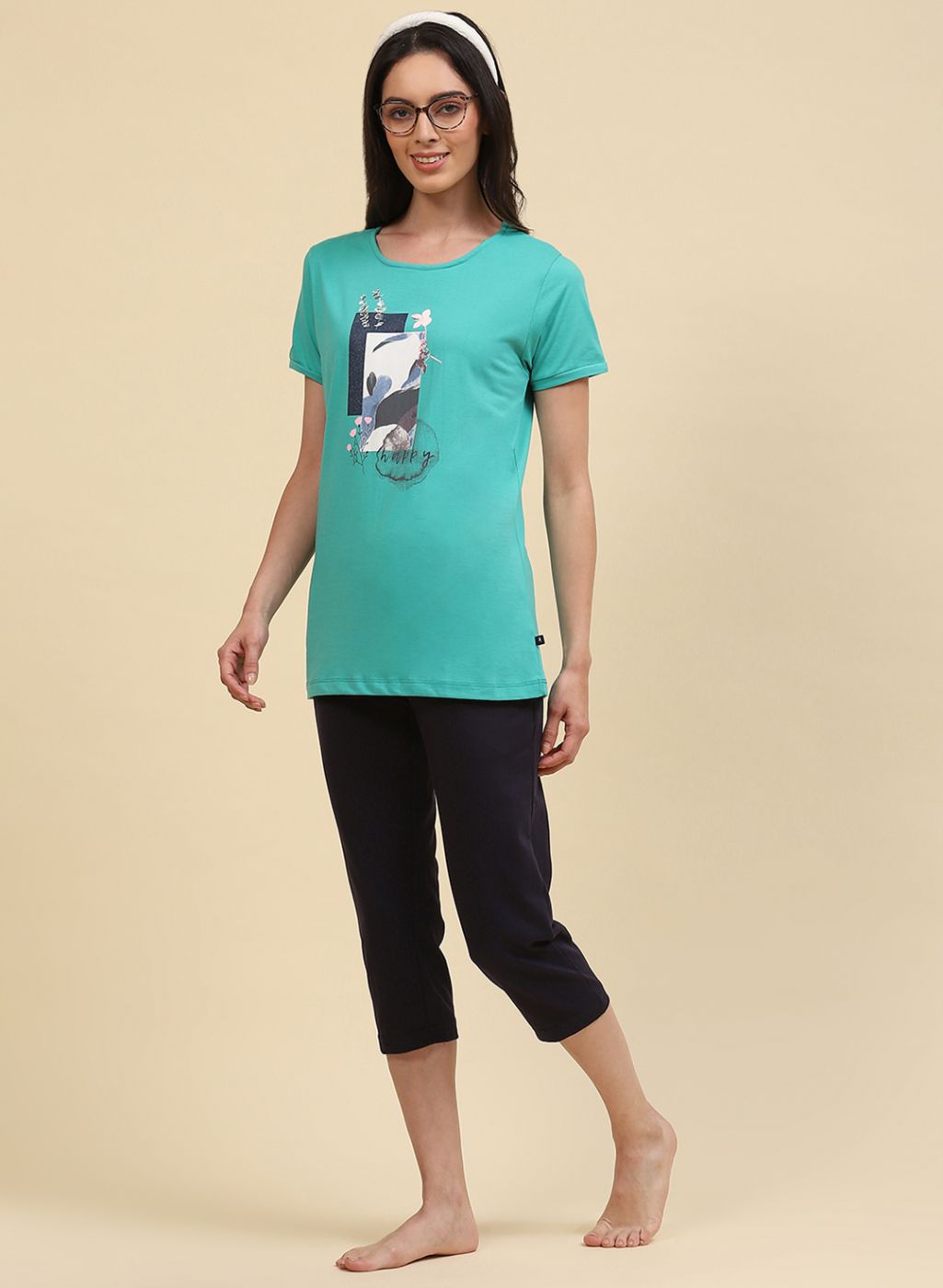 Women Green & NAvy Blue Printed Capri Set